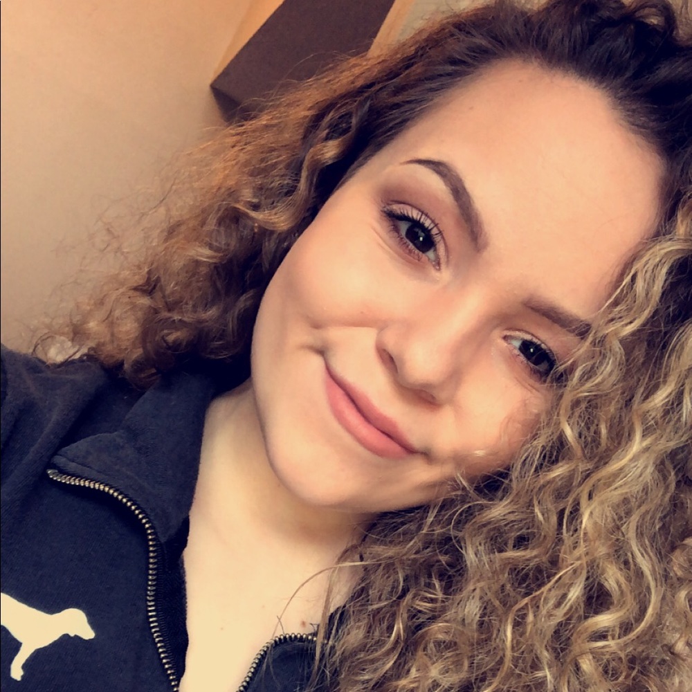 Meet your Posher, Savannah
